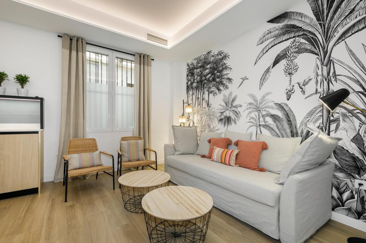Hi Room - Smart Apartments - He 0 グラナダ エクステリア 写真