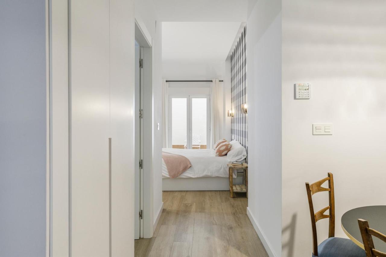 Hi Room - Smart Apartments - He 0 グラナダ エクステリア 写真